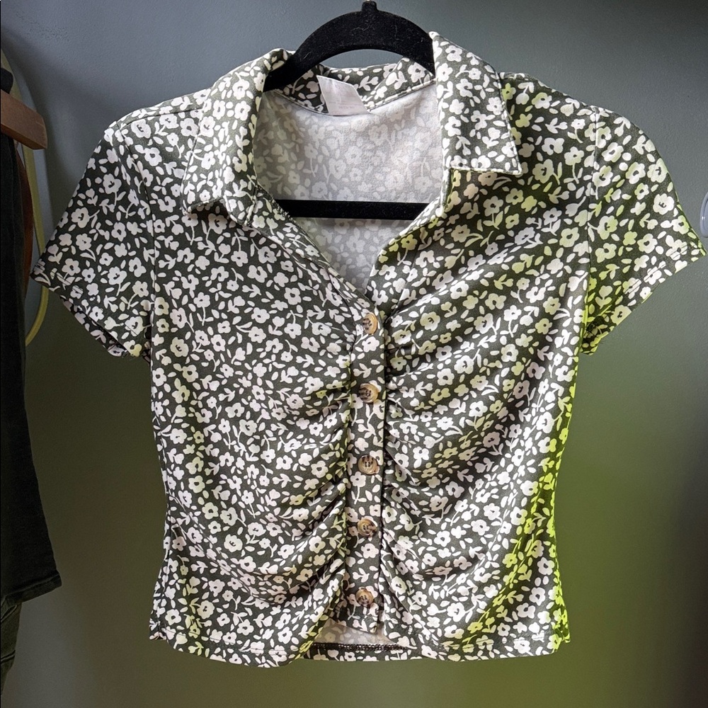 No Boundaries Black and White Floral Button-Down Shirt